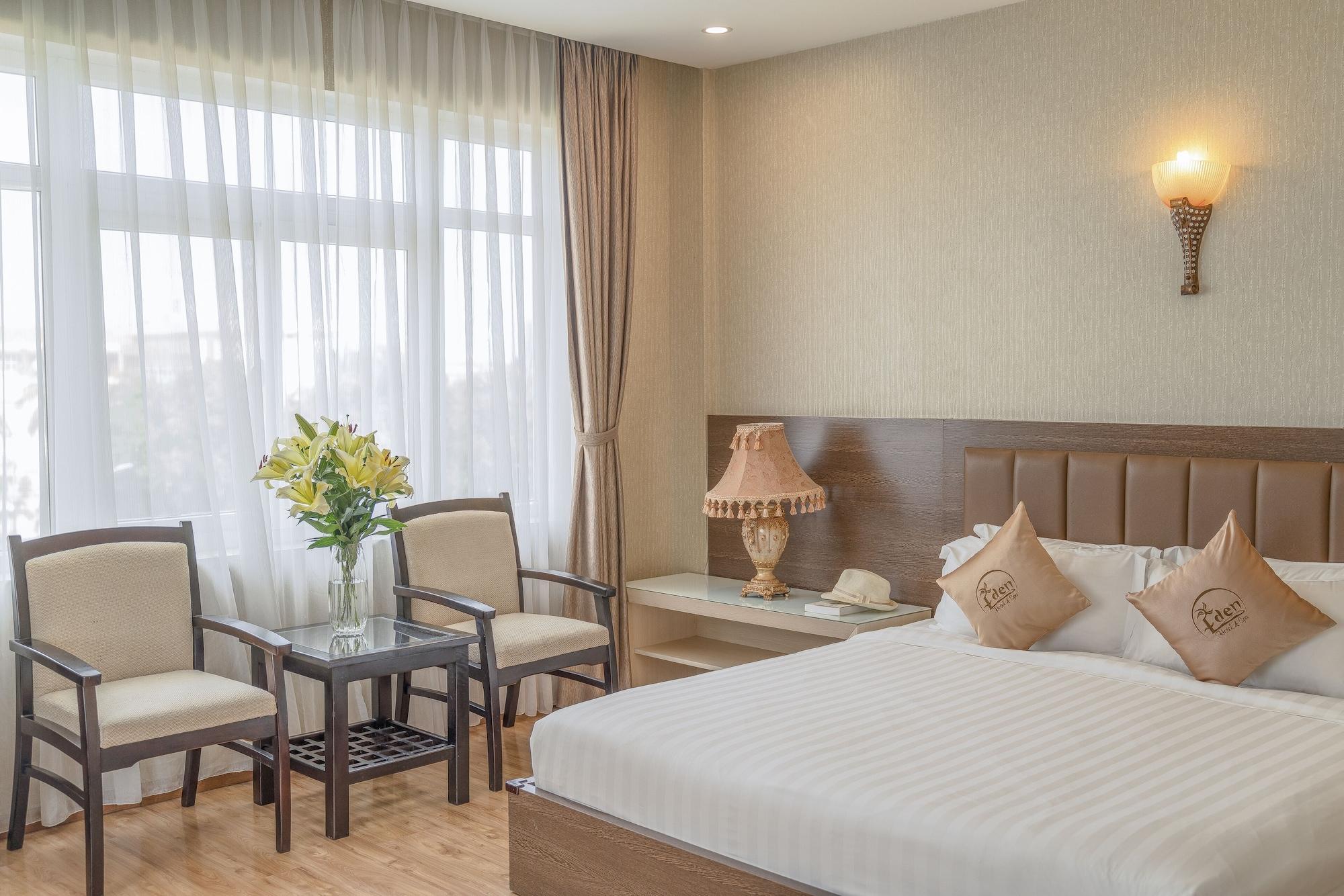 Eden Plaza Hotel 4*