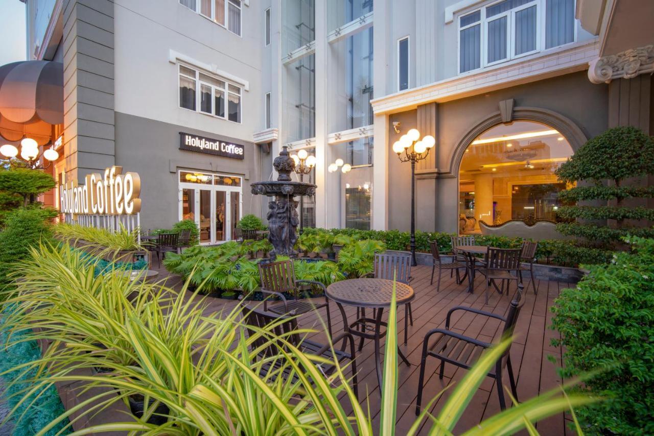 Eden Plaza Hotel 4*